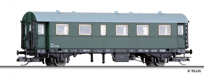 Passenger car 2nd class<br /><a href='images/pictures/Tillig/13008.jpg' target='_blank'>Full size image</a>